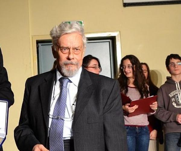 Χαμός στην Αδελφότητα Αθηνών: Γερουλάνος: &quot;Απαράδεκτο κείμενο με σωρεία ανακριβειών&quot;