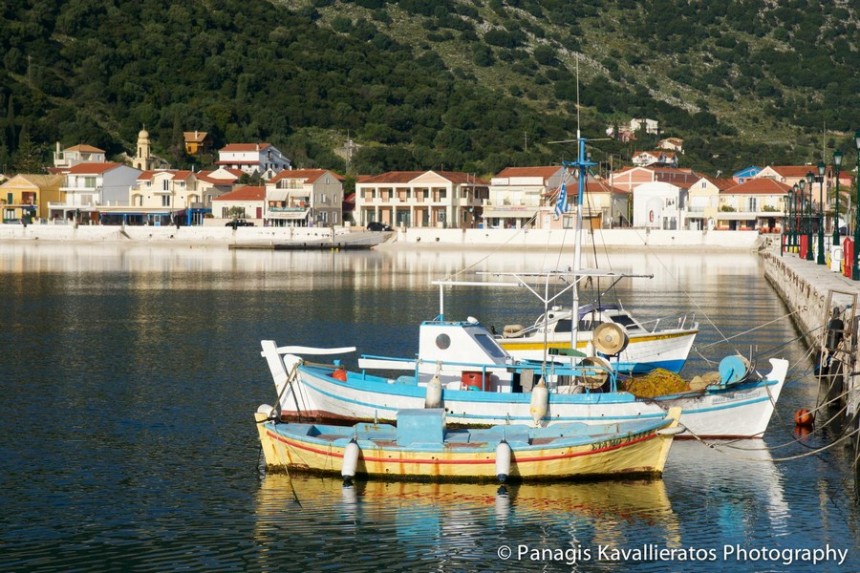 Στο γραφικό λιμανάκι της Αγία Ευφημίας