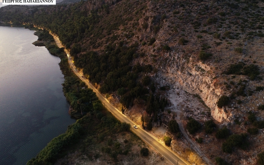 Ηλεκτροφωτίστηκε ο γύρος του Κουτάβου (εικόνες)