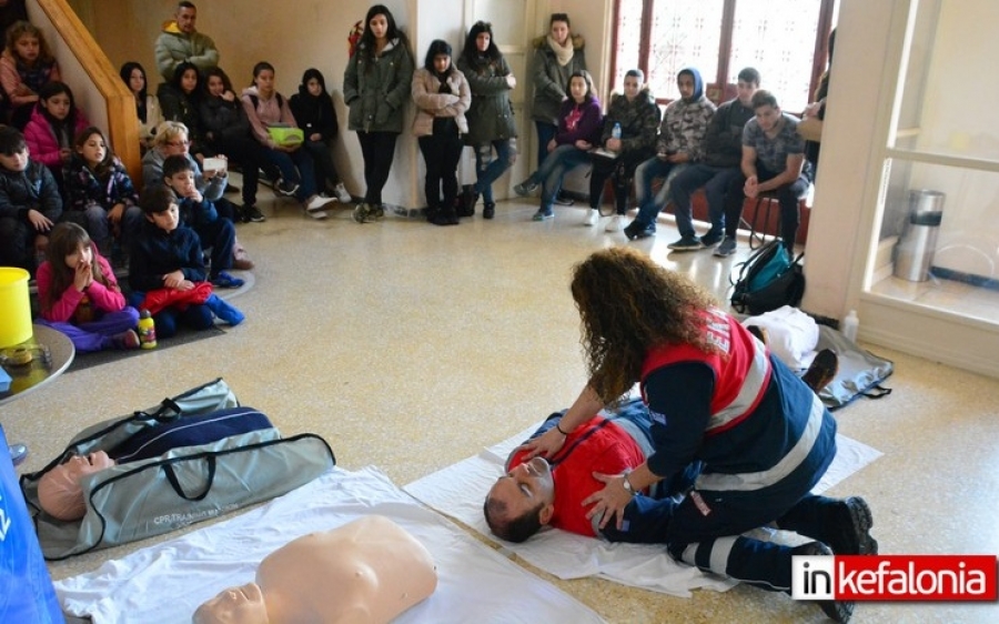 EKAB Κεφαλονιάς: Δίδαξαν… ζωή στους μαθητές του νησιού (εικόνες + video)