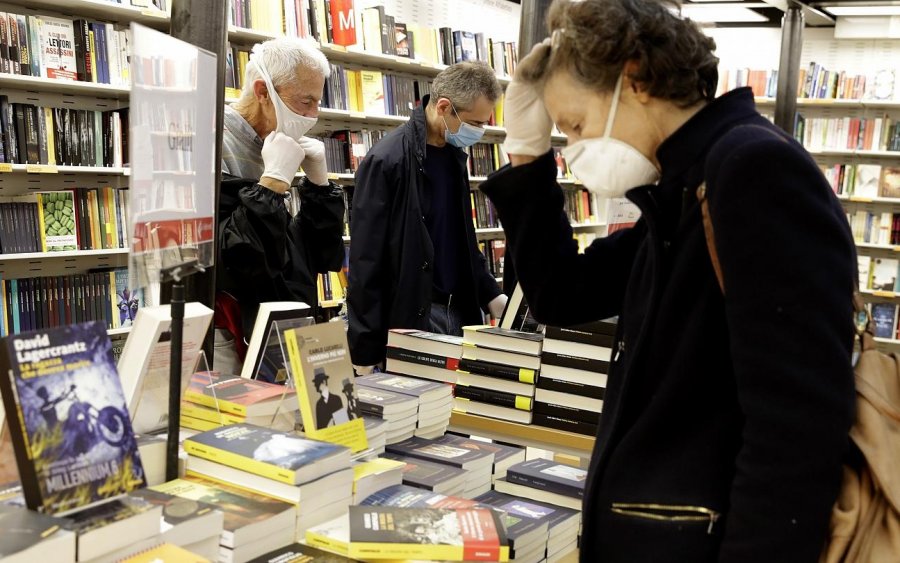 Ανοίγουν την Δευτέρα κομμωτήρια και βιβλιοπωλεία – Με click away το λιανεμπόριο από την Κυριακή