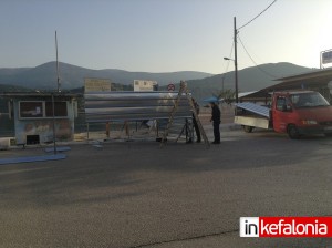 Ξεκίνησαν οι εργασίες περίφραξης του έργου ανάπλασης της παραλίας (εικόνες)