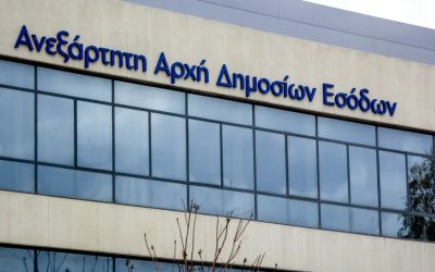 ΑΑΔΕ: Σαρωτικοί έλεγχοι σε ελεύθερους επαγγελματίες και εισοδήματα έως 10.000 ευρώ