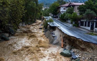 Ο τραγικός απολογισμός της κακοκαιρίας συνεχίζεται - 4 νεκροί και 6 αγνοούμενοι