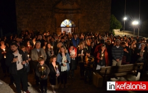 Ανάσταση στον Ιστορικό Ναό στο Κάστρο και χωρίς βαρελότα !