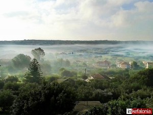 Πρωινή πάχνη στα Περατάτα