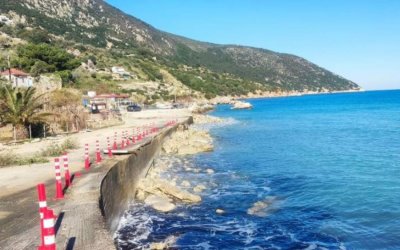 «Καμία εγκατάλειψη στην Αγία Κυριακή» – Τι απαντά ο Δήμος Αργοστολίου για τα δημοσιεύματα και τα έργα που έρχονται