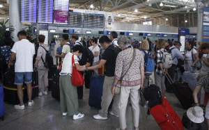 Όλο το σχέδιο για τον Τουρισμό - Μάσκες, ανοιχτά σύνορα και voucher εισιτηρίων