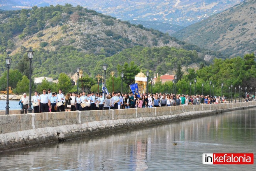 Σήμερα επιστρέφει η Παναγία η Δραπανιώτισσα στο Δράπανο