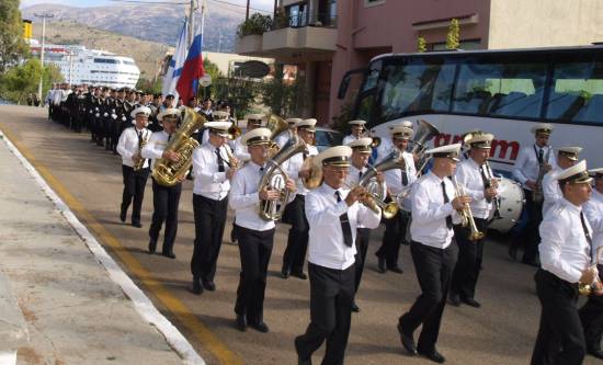 Ρωσική παρέλαση στο Αργοστόλι! (photos + video)