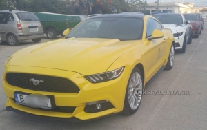 Τρία πανέμορφα FORD Mustang στο Αργοστόλι [εικόνες]