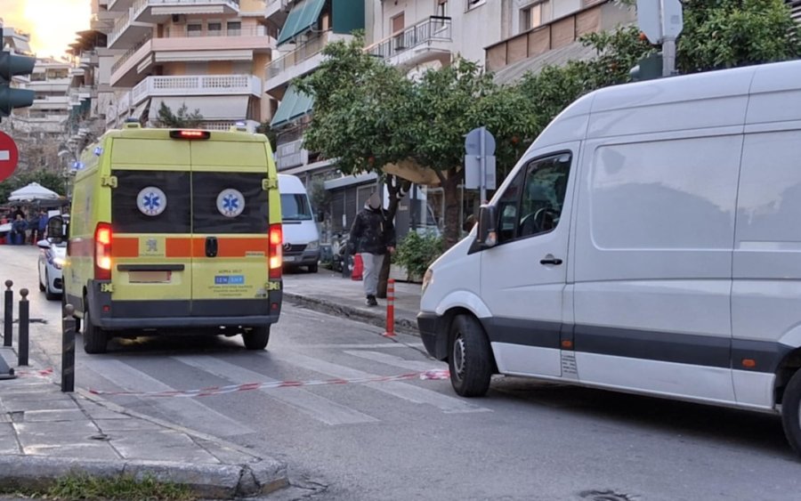 Ζωγράφου: Ζευγάρι έπεσε από μπαλκόνι 3ου ορόφου και σκοτώθηκε